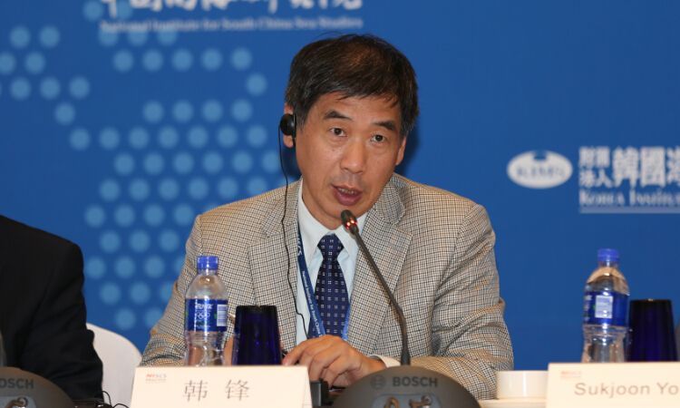 中国社会科学院亚太与全球战略研究院副院长韩锋发言